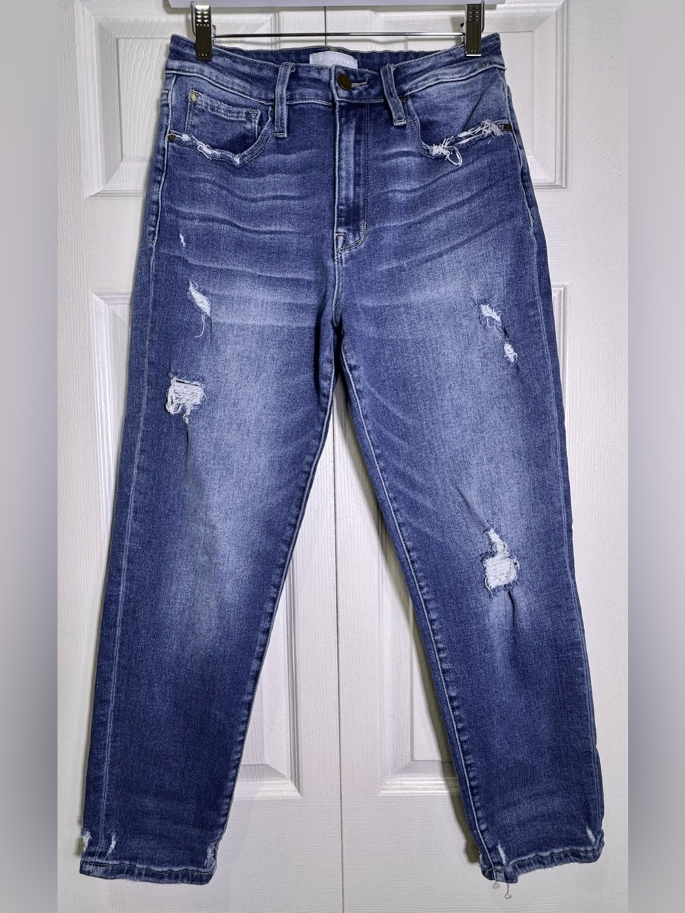 Petra 153 High Rise Distressed Girlfriend Jeans Size 7/27
